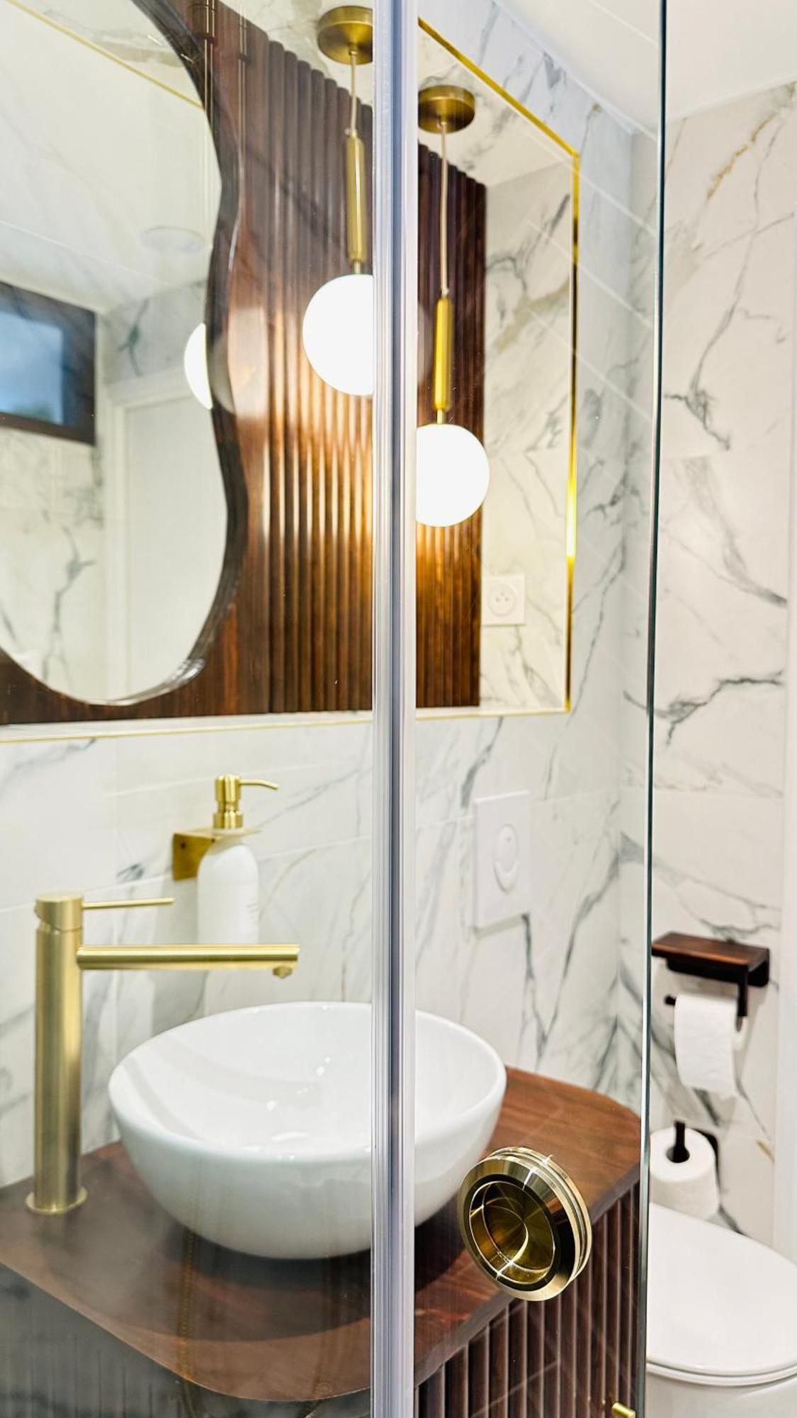 L'Emeraude - Superbe Studio Tout Equipe + Parking Metz Exteriör bild